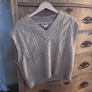Sincerely Jules Cable Knit V-Neck Sweater Vest - Beige